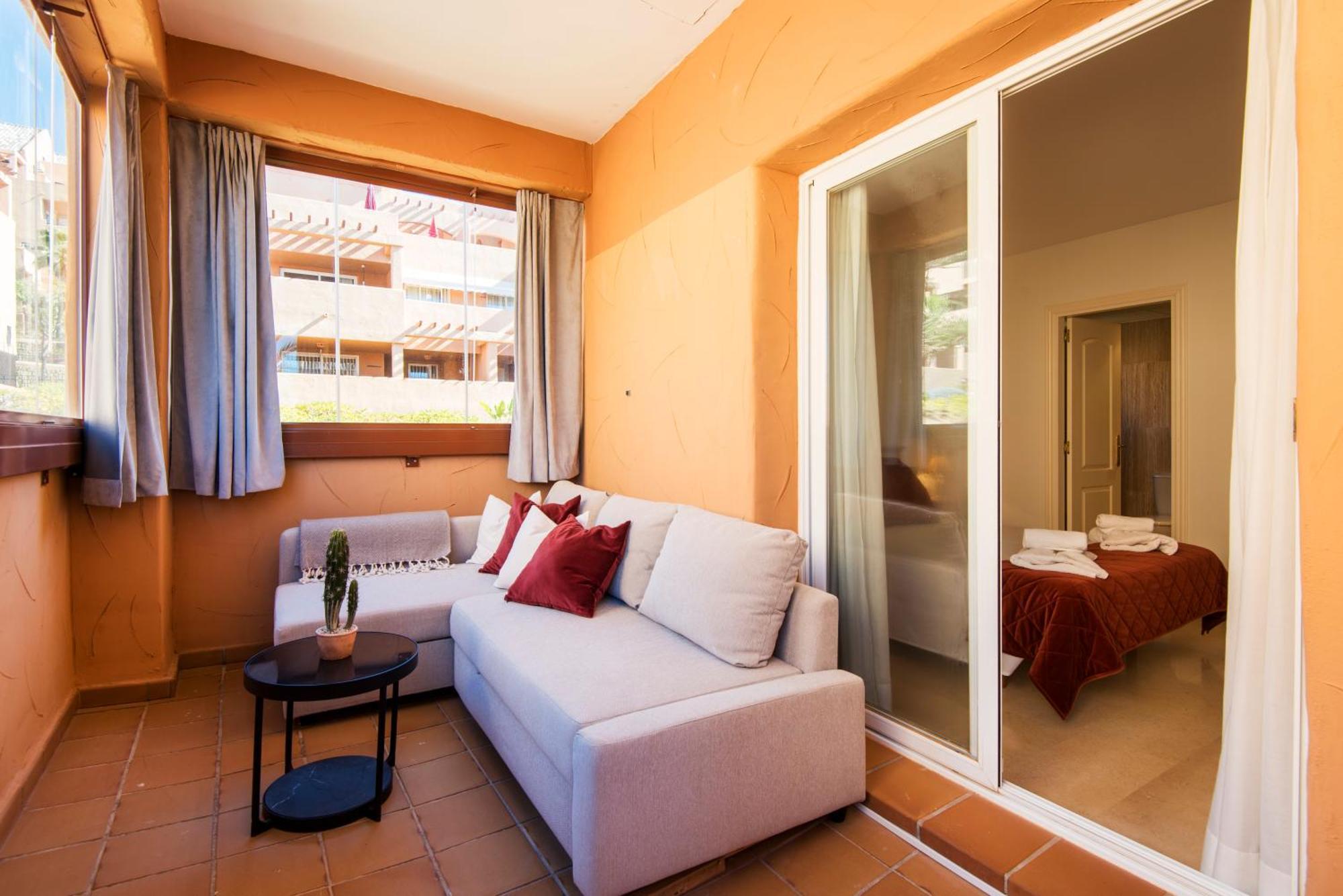 Rentandhomes Penthouse Elviria Golf Марбелья Экстерьер фото