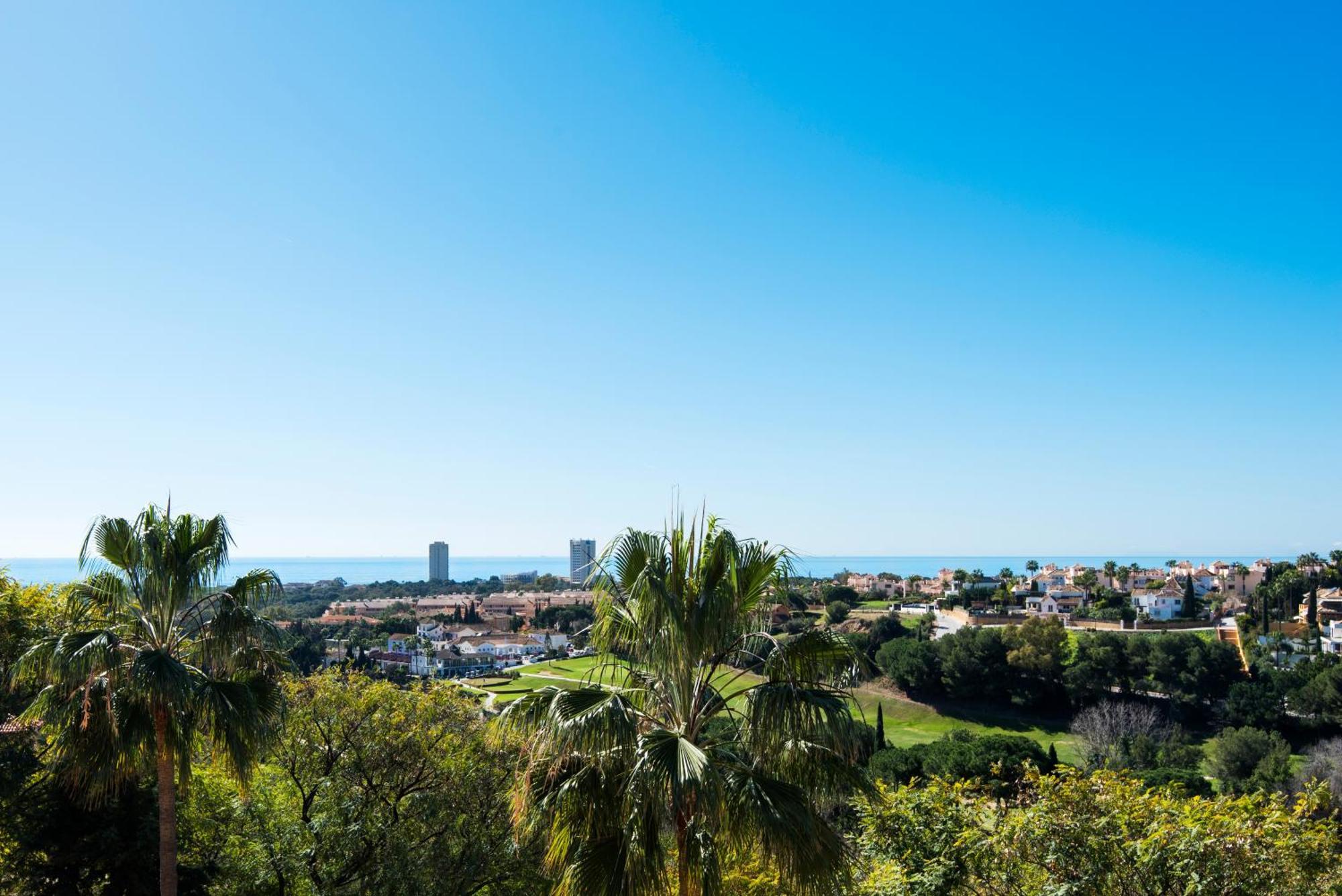 Rentandhomes Penthouse Elviria Golf Марбелья Экстерьер фото